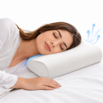 Femme dormant sur un Oreiller cervical